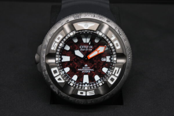 Citizen Diver's Eco Drive 300 mt "Godzilla" Limited Edition - immagine 3