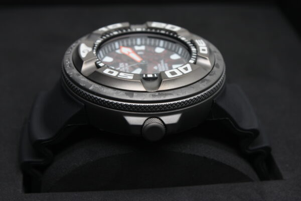 Citizen Diver's Eco Drive 300 mt "Godzilla" Limited Edition - immagine 10